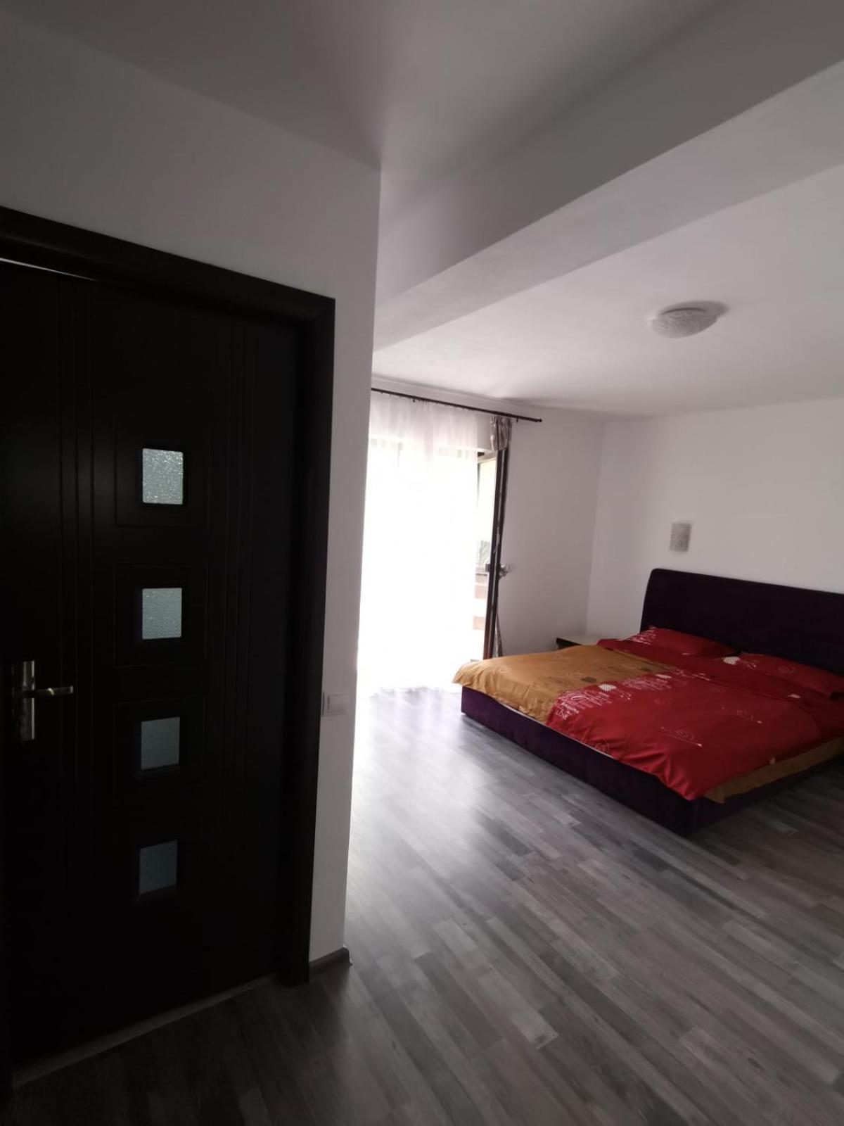 Pensiunea Lui Calin Ocnele Mari Exterior foto